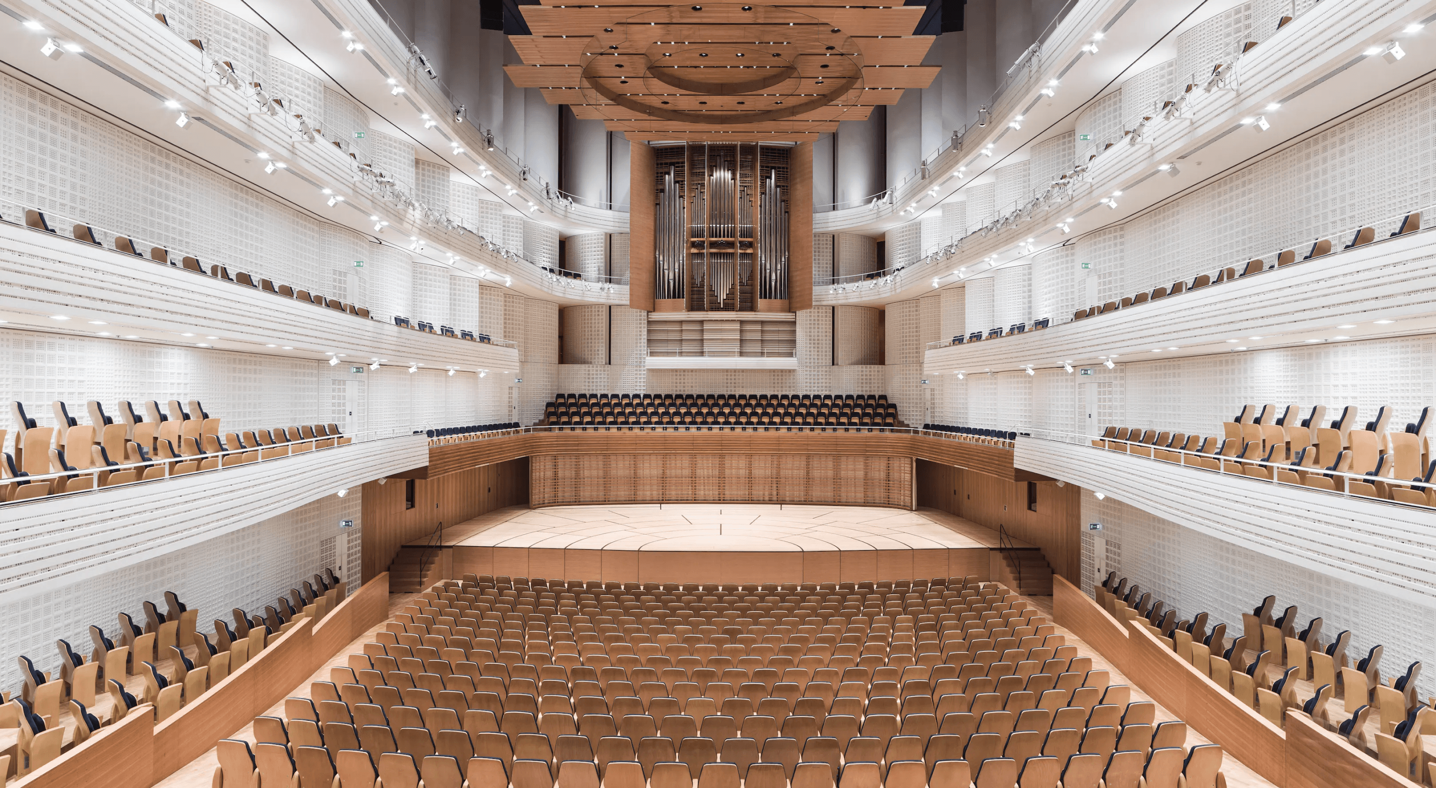 &why: KKL empty concert hall